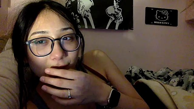 Snapshot of tokyobaby chatting on 12-11-24, 05:32 tokyobaby online show from 12-11-24, 05:32