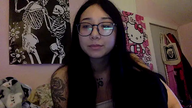 Snapshot of tokyobaby chatting on 12-14-24, 11:12 tokyobaby online show from 12-14-24, 11:12