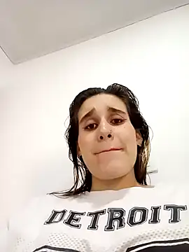 Snapshot of Keidy_rojas1 chatting on 12-27-24, 08:35 Keidy rojas1 online show from 12-27-24, 08:35