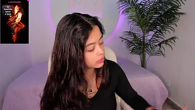 Snapshot of Ariana_Pierce chatting on 11-08-25, 12:27 Ariana Pierce online show from 11-08-25, 12:27