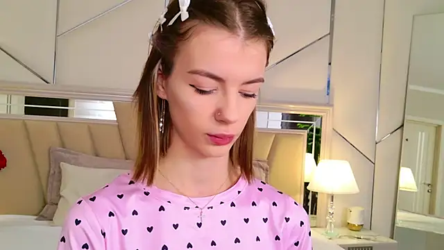 MeganMour online show from 11-11-25, 05:02