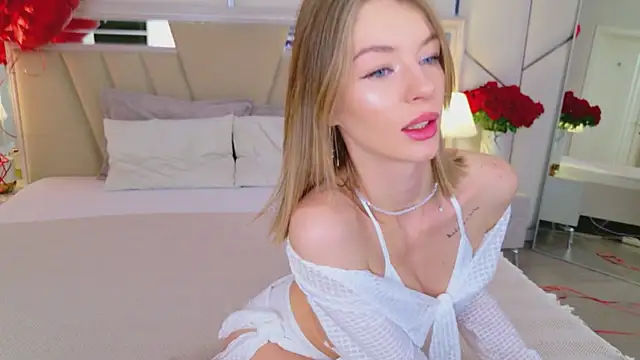 MeganMour online show from 02-10-26, 05:06