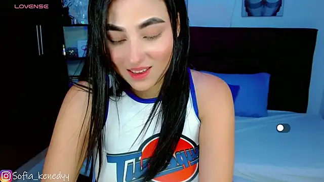 Sofia kenedyy online show from 01-14-25, 01:04