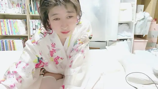 Snapshot of morikawa_sayaka chatting on 05-23-26, 01:04 morikawa sayaka online show from 05-23-26, 01:04