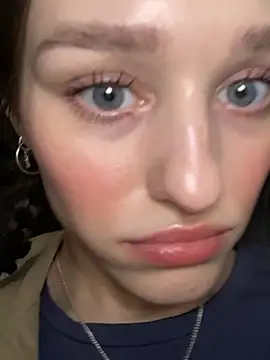 Mia Mia M online show from 03-12-26, 02:01