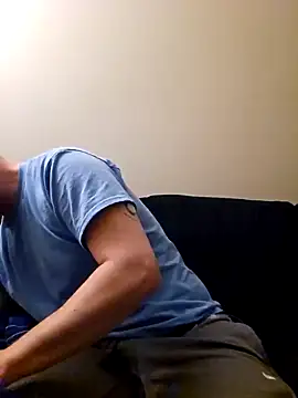 Snapshot of cmichaelxxx chatting on 01-14-25, 09:35 cmichaelxxx online show from 01-14-25, 09:35