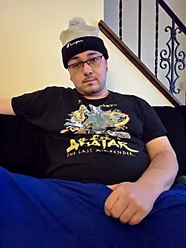 Snapshot of cmichaelxxx chatting on 03-18-25, 12:47 cmichaelxxx online show from 03-18-25, 12:47