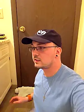 Snapshot of cmichaelxxx chatting on 03-21-25, 06:51 cmichaelxxx online show from 03-21-25, 06:51