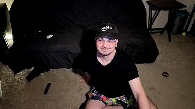 Snapshot of cmichaelxxx chatting on 09-21-25, 03:19 cmichaelxxx online show from 09-21-25, 03:19