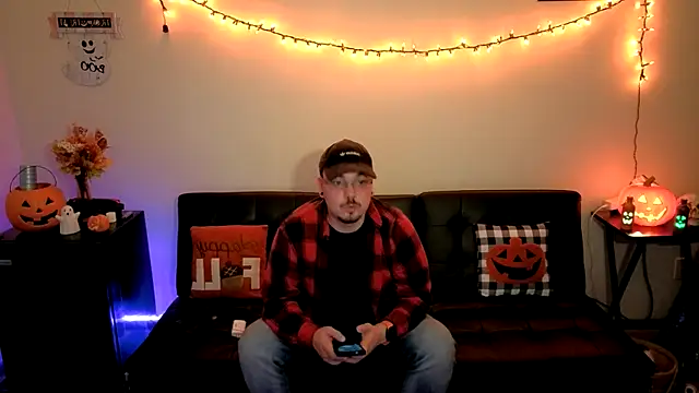 Snapshot of cmichaelxxx chatting on 10-13-25, 10:54 cmichaelxxx online show from 10-13-25, 10:54