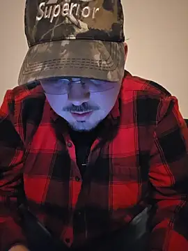 Snapshot of cmichaelxxx chatting on 11-14-25, 11:35 cmichaelxxx online show from 11-14-25, 11:35