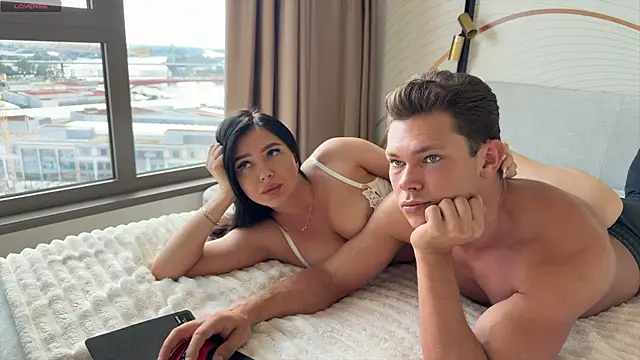 Snapshot of BestModelsDuo chatting on 06-18-26, 02:21 BestModelsDuo online show from 06-18-26, 02:21