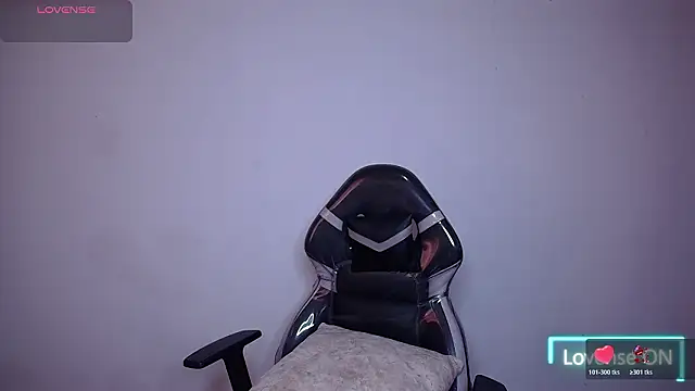 SaraBraun  online show from 02-11-26, 05:07