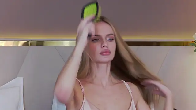 KristinaMaers online show from 01-22-25, 03:31