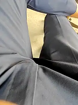 Snapshot of bananadick____ chatting on 01-06-25, 08:46 bananadick online show from 01-06-25, 08:46