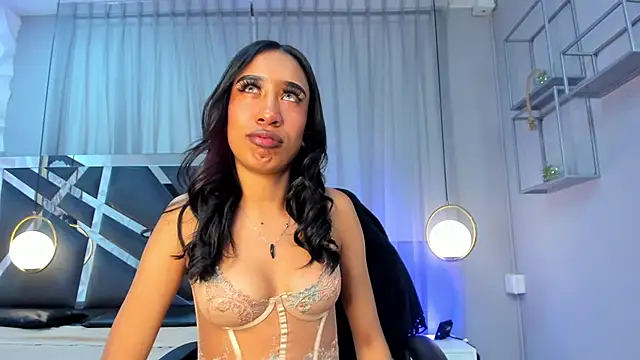 Snapshot of magic_dulce chatting on 12-21-24, 03:58 magic dulce online show from 12-21-24, 03:58