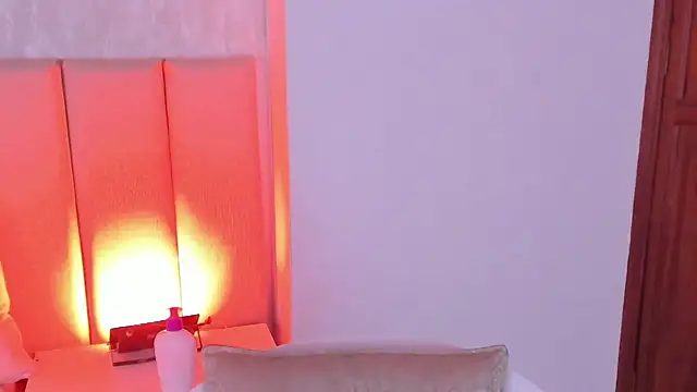 Michell Wallker online show from 02-20-25, 01:36