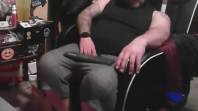 TwoFarty240 online show from 10-20-25, 12:11