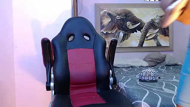 Snapshot of mr_stiven_ chatting on 03-02-25, 02:19 mr stiven  online show from 03-02-25, 02:19