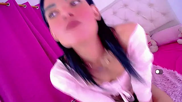 Theylor Rouse online show from 07-25-26, 07:39