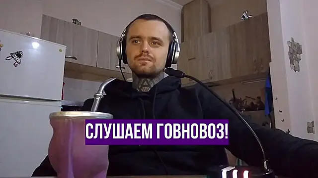 Snapshot of HappyZebra13 chatting on 01-22-25, 07:03 HappyZebra13 online show from 01-22-25, 07:03