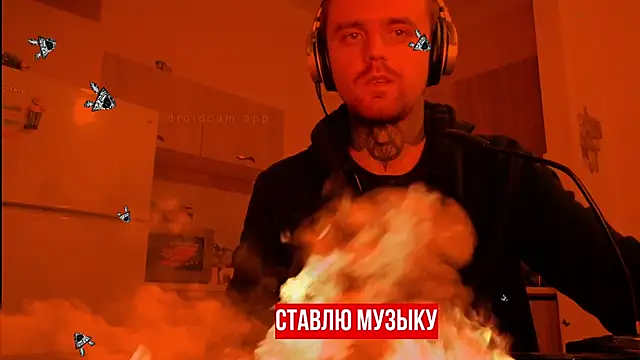 Snapshot of HappyZebra13 chatting on 02-19-25, 09:25 HappyZebra13 online show from 02-19-25, 09:25