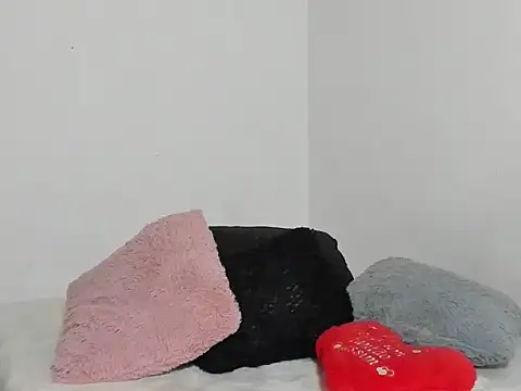 Snapshot of Liah_ferrer chatting on 02-08-26, 06:44 Liah ferrer online show from 02-08-26, 06:44