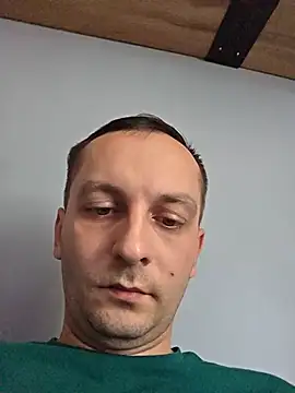 Snapshot of Kondzio chatting on 07-14-26, 11:27 Kondzio online show from 07-14-26, 11:27