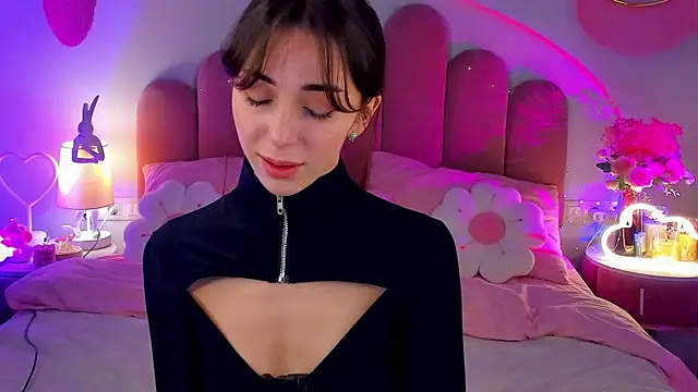 ElsaYoung online show from 11-29-25, 10:24