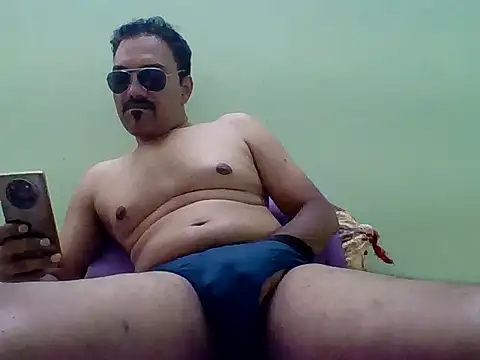 farhaanmacho online show from 11-10-25, 04:17