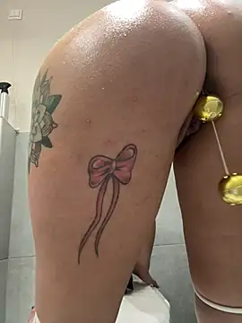 Snapshot of Jenaki31 chatting on 03-21-25, 08:08 Jenaki31 online show from 03-21-25, 08:08