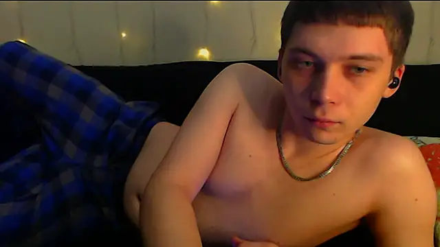 Snapshot of __sugarrebit chatting on 12-21-24, 12:31   sugarrebit online show from 12-21-24, 12:31