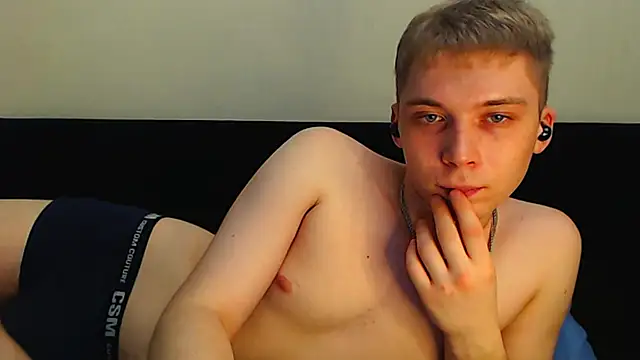 Snapshot of __sugarrebit chatting on 02-12-25, 10:26   sugarrebit online show from 02-12-25, 10:26