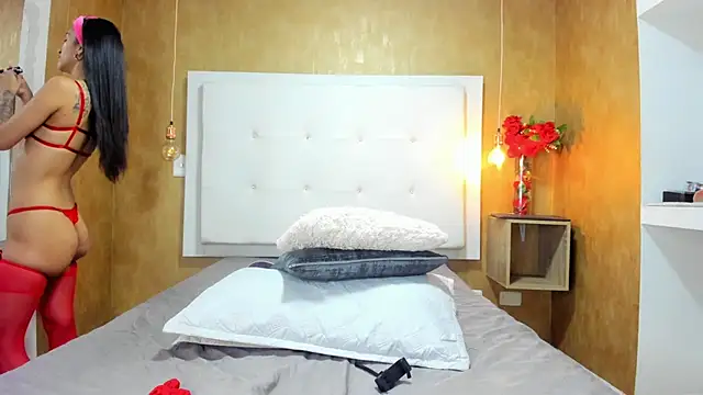 Snapshot of Milaspetite chatting on 02-02-26, 08:18 Milaspetite online show from 02-02-26, 08:18