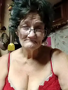 Snapshot of SlickedDryr chatting on 12-16-24, 09:57 SlickedDryr online show from 12-16-24, 09:57