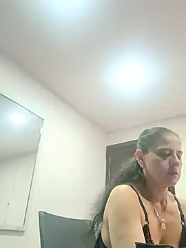 sasi luna online show from 10-27-25, 02:32