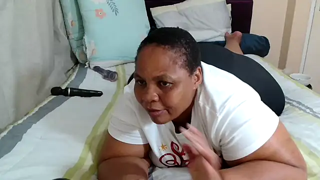 Bbw255 online show from 04-17-26, 01:25