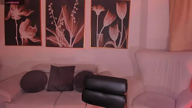 MiaFarrell  online show from 02-13-26, 06:37