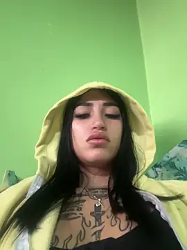 Cassie howard  online show from 01-11-25, 05:10