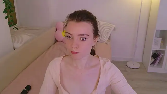 Snapshot of Lana__Cute_ chatting on 07-13-26, 02:20 Lana Cute online show from 07-13-26, 02:20