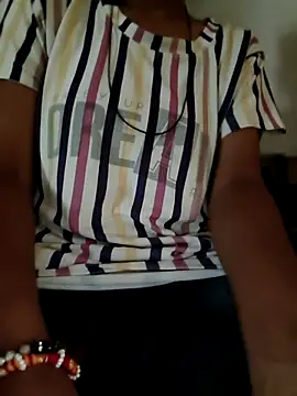 Snapshot of Soniyahotty chatting on 10-13-25, 06:13 Soniyahotty online show from 10-13-25, 06:13