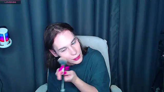 Snapshot of Cassie_Bae chatting on 02-20-25, 11:42 Cassie Bae online show from 02-20-25, 11:42