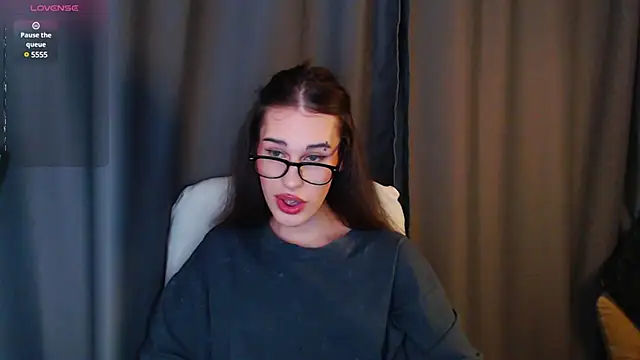 Snapshot of Cassie_Bae chatting on 03-02-25, 05:25 Cassie Bae online show from 03-02-25, 05:25