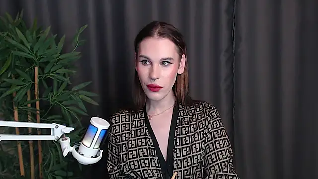 Snapshot of Cassie_Bae chatting on 12-22-25, 09:34 Cassie Bae online show from 12-22-25, 09:34