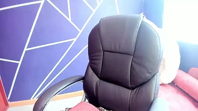 milufontier online show from 01-31-25, 06:57