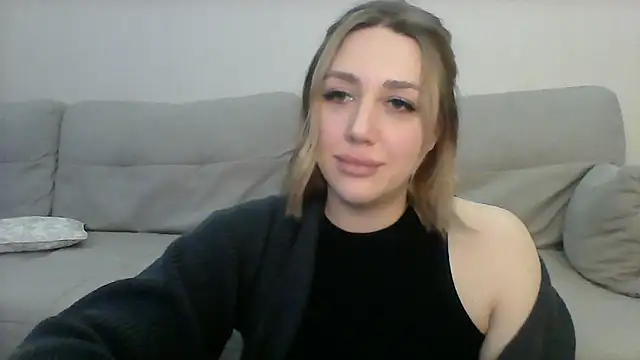 Snapshot of VickyLove047 chatting on 01-09-25, 08:44 VickyLove047 online show from 01-09-25, 08:44