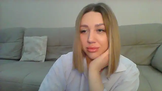 Snapshot of VickyLove047 chatting on 02-14-25, 06:23 VickyLove047 online show from 02-14-25, 06:23