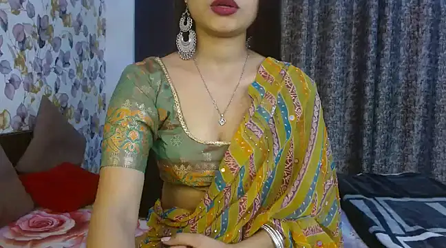 Snapshot of Baby_Zahira chatting on 02-18-25, 04:59 Baby Zahira online show from 02-18-25, 04:59