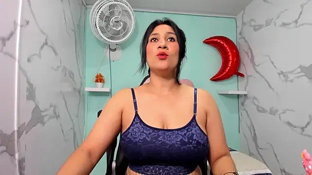 Snapshot of karime_sexygirl chatting on 10-09-25, 11:19 karime sexygirl online show from 10-09-25, 11:19