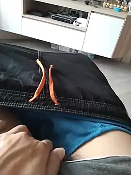 Dannydy2015 online show from 10-11-25, 02:22